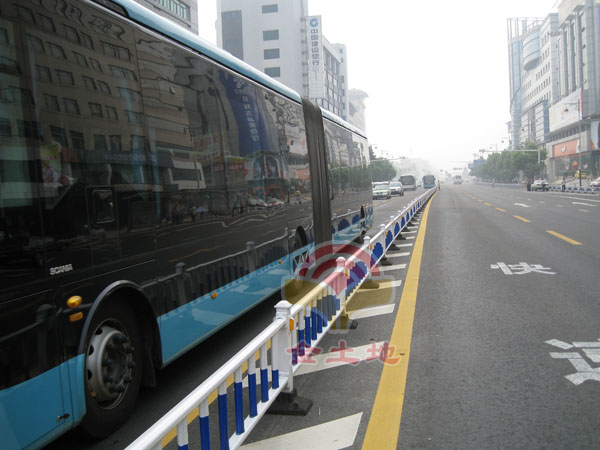 道路护栏24